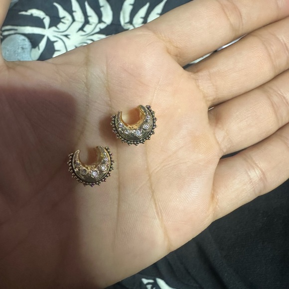 Plugs (ears) - Picture 1 of 3